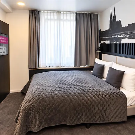 Hotel Rhein St. Martin Cologne