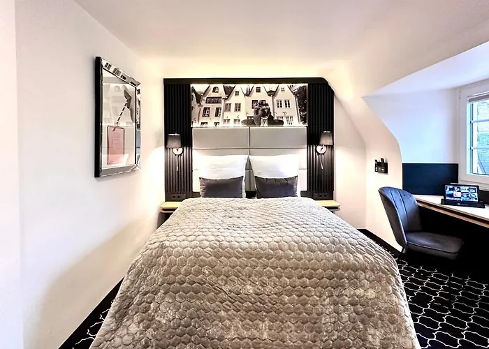 Rhein St. Martin Cologne