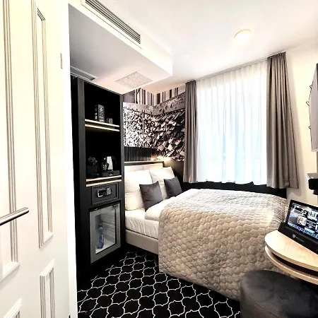 Hotel Rhein St. Martin 3*