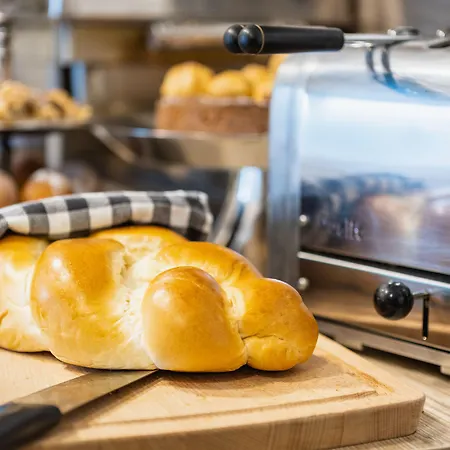 Rhein St. Martin Hotel