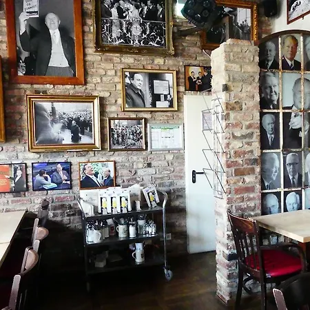 Rhein St. Martin מלון קלן